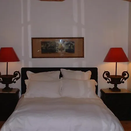 D'hotes C De C Bed & Breakfast